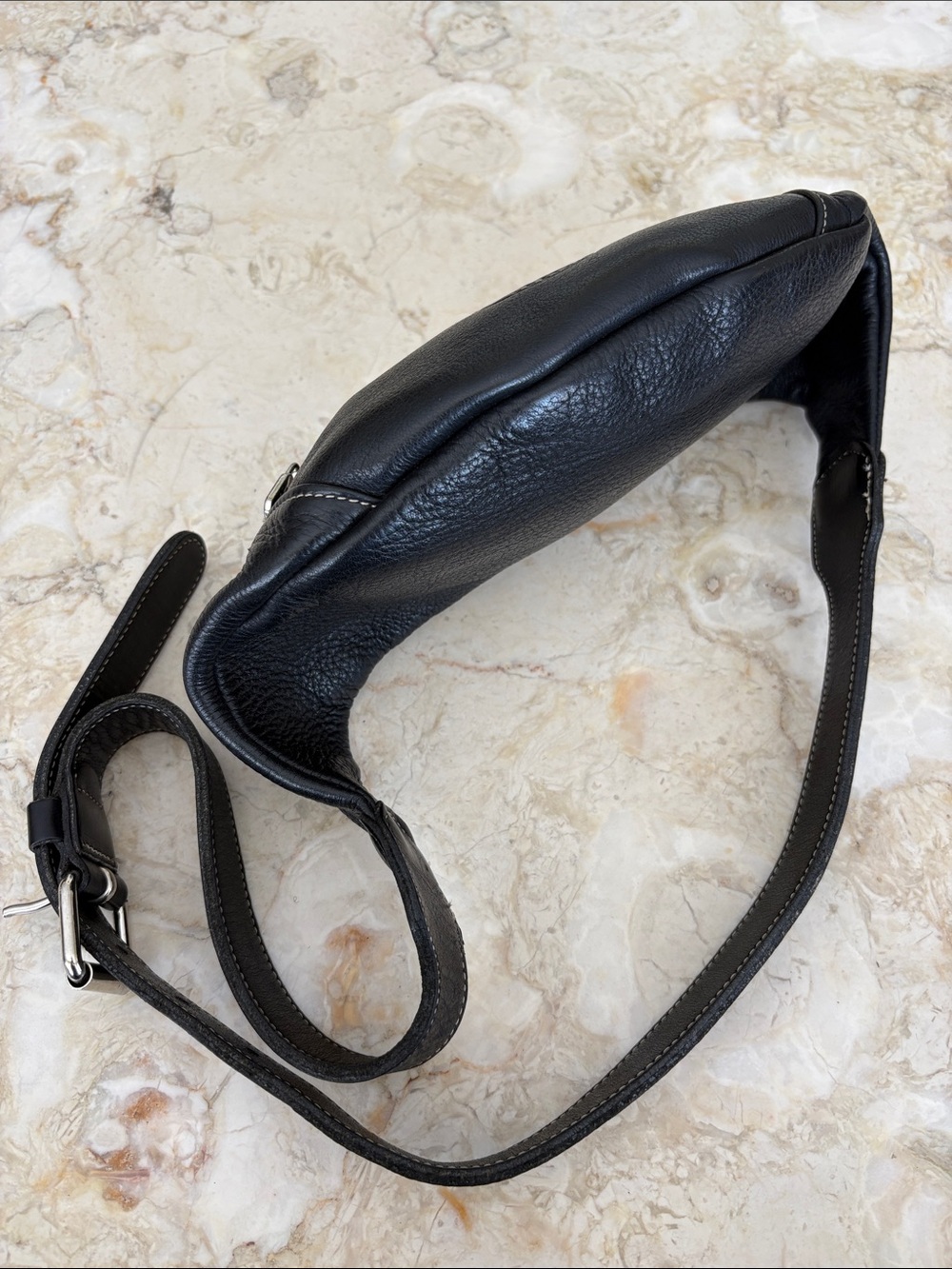Roots Canada Black Leather Trinity Unisex Belt Bag - As New Condition - Picture 6 of 13